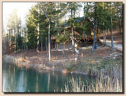 Rental Cabin on lake near Natural Bridge in Kentucky mountains